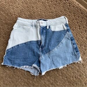 Denim patchwork hollister jean shorts 3 / 26 ultra high rise mom cut 3” in seam